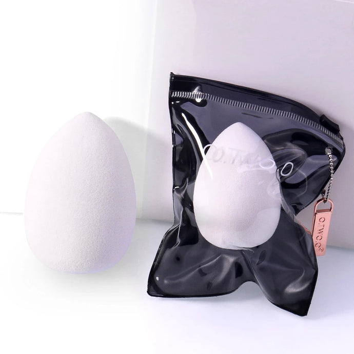 O.TWO.O ULTRA FINE AND SOFT BEAUTY BLENDER